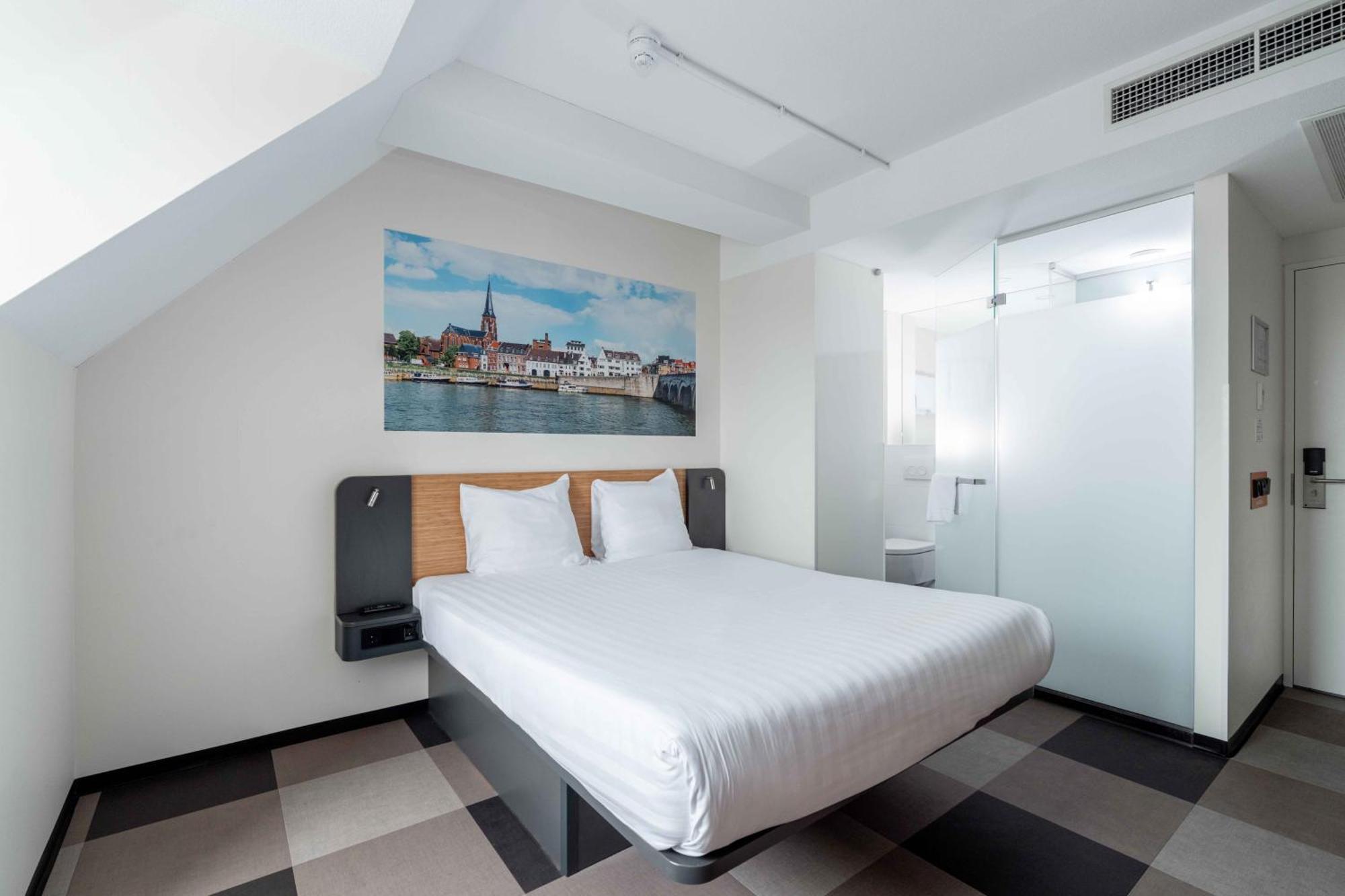 Easyhotel Maastricht City Centre Exteriör bild
