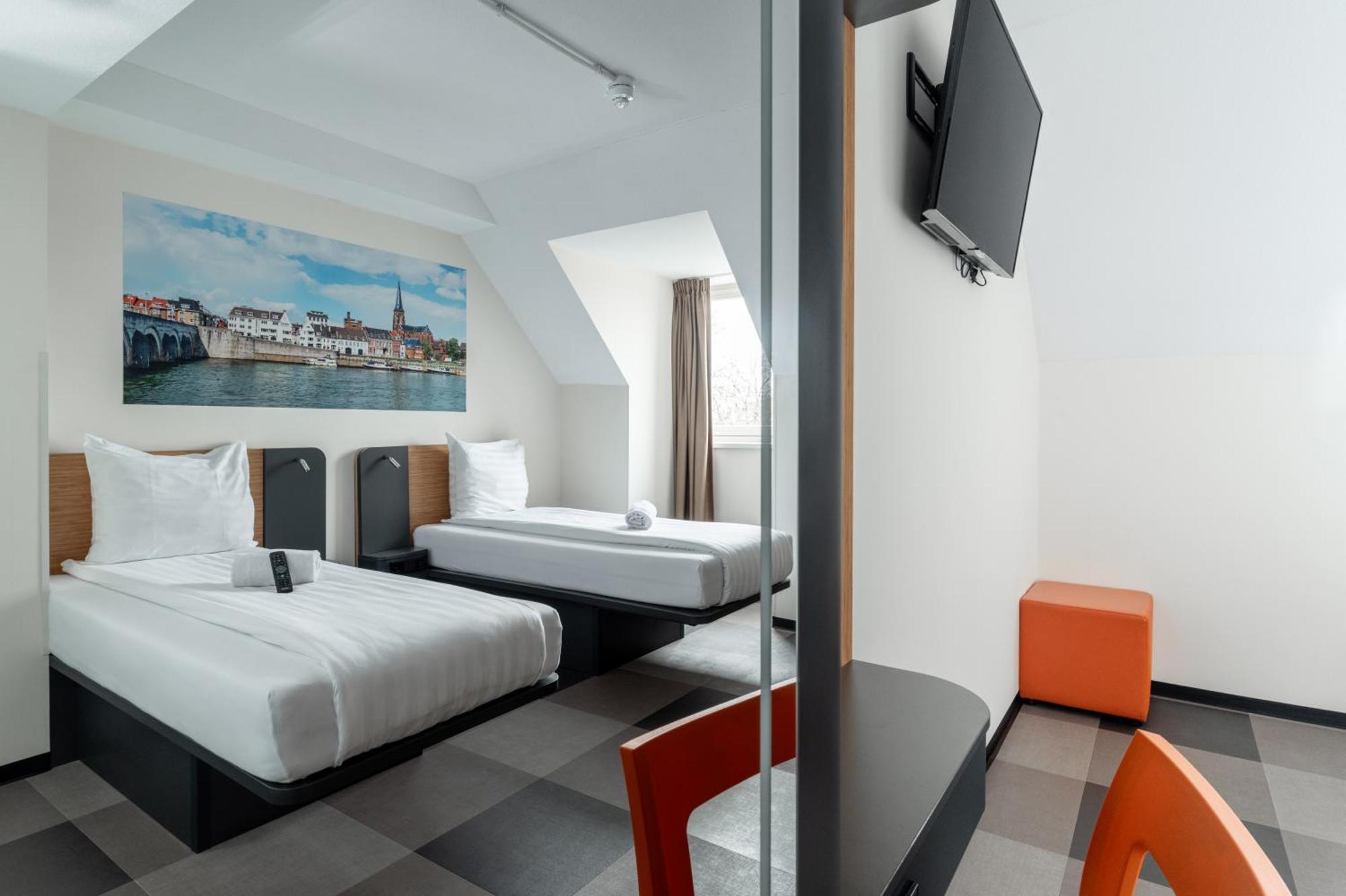 Easyhotel Maastricht City Centre Exteriör bild