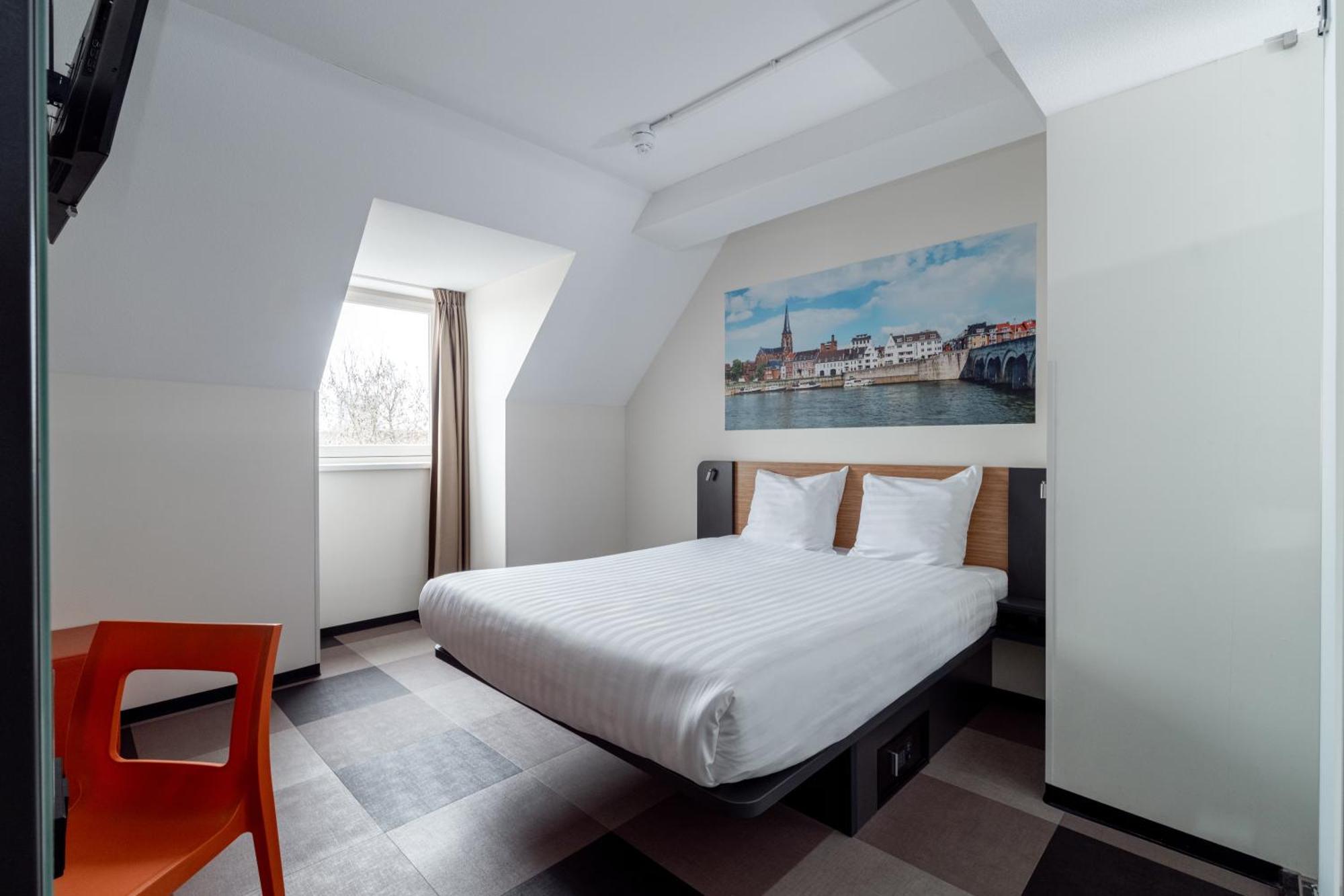 Easyhotel Maastricht City Centre Exteriör bild