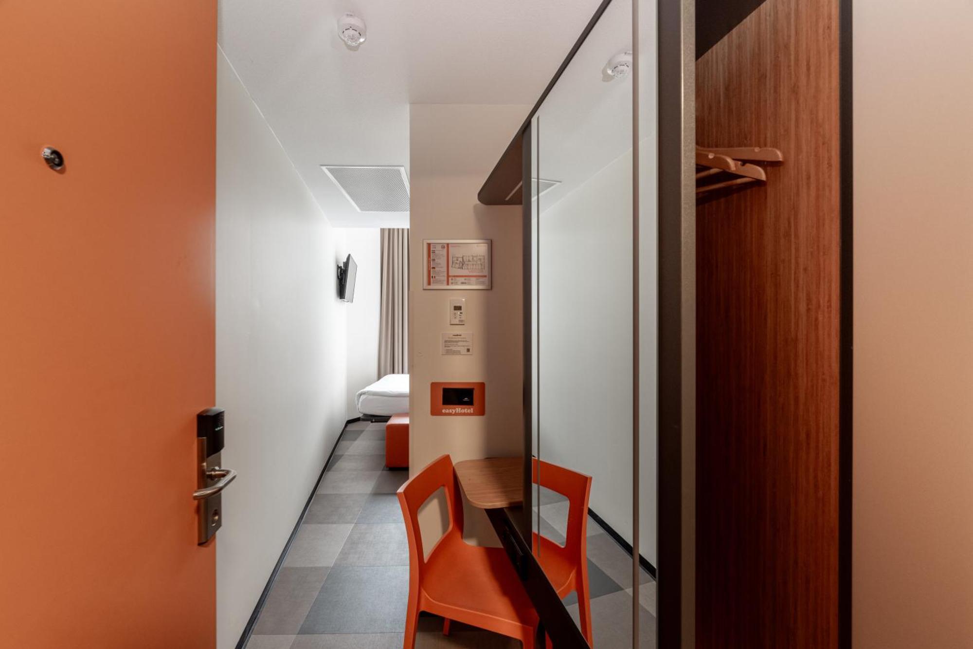 Easyhotel Maastricht City Centre Exteriör bild