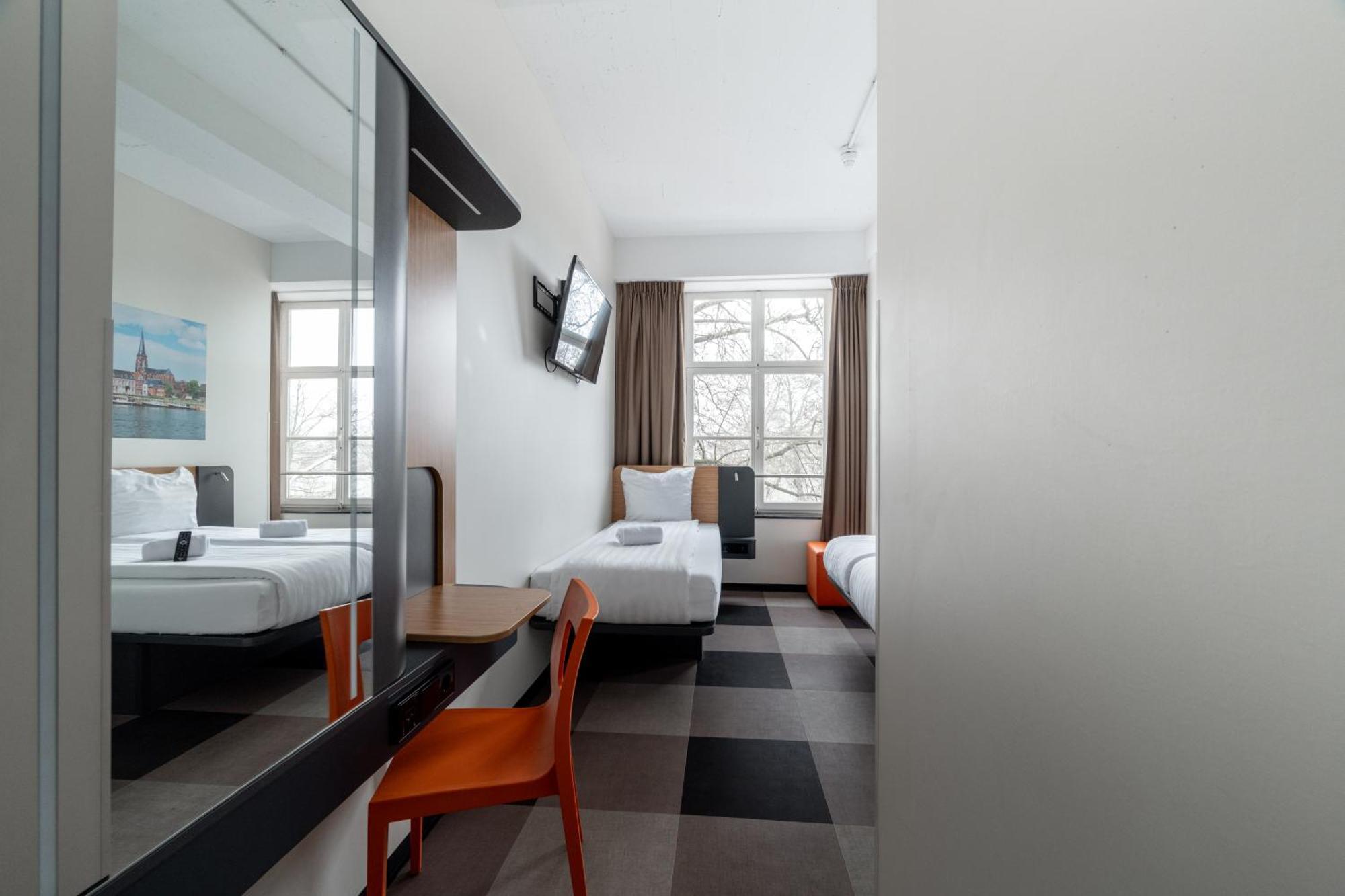 Easyhotel Maastricht City Centre Exteriör bild