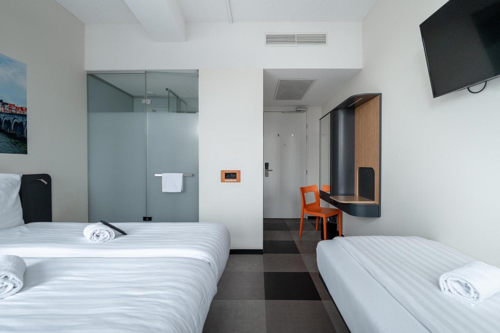 Easyhotel Maastricht City Centre Exteriör bild